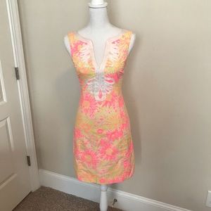 Sleeveless dress